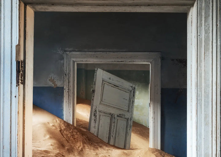 Lerretsbilde - Sand Filled Doorway